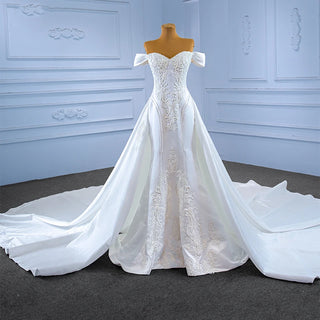 Elegant Satin Embroidery Mermaid Wedding Dress with Train