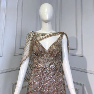 Dubai Champagne Luxury Sleeveless Evening Dresses 2024 - Sparkling Diamond Embellishments and Backless Design for Formal Serene Hill Events