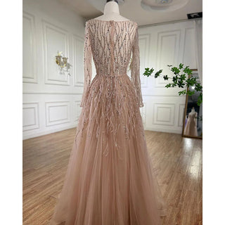 Luxury Dubai Feathers Lilac Evening Dresses: Elegant Emerald Green Arabic Formal Party Gowns for Women's Weddings