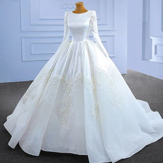 Simple Appliqué O-Neck Long Sleeve White Ball Gown Wedding Dress