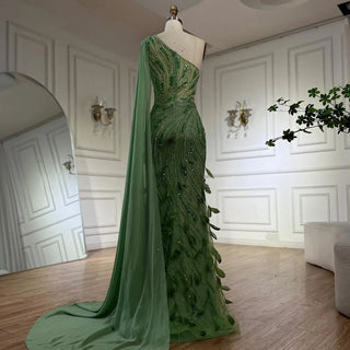 2024 Arabic Green One Shoulder Beaded Feathers Luxury Evening Gown with Side Cape Shawl for Women's Party