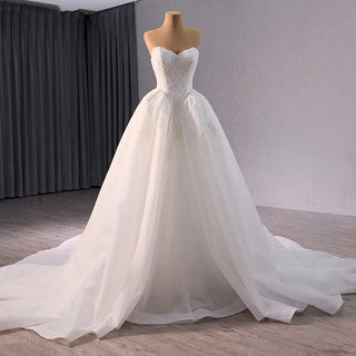 Modern Appliqued Lace Strapless Bridal Wedding Dresses With Long Train