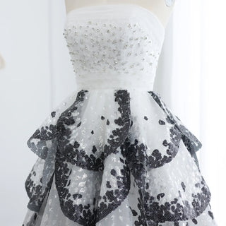 Luxury Black and White Ball Gown - Dubai Evening Dress with Elegant Ruffles for Weddings and Engagement Parties