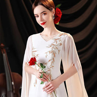 Elegant V-Neck Prom Dress with Floor-Length Skirt for Women Performance