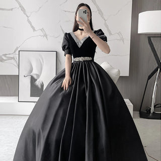 Stunning Black V-Neck Prom Dress with Floor-Length Satin Skirt for Women