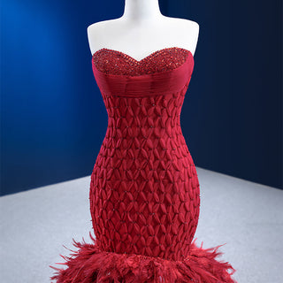 Feathered Elegance: Red Mermaid Evening Gowns with a Unique Pattern for a Party Dress