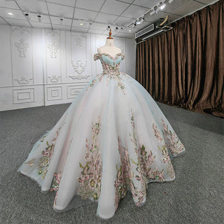 Lace Sweetheart Ball Gown Quinceanera Dress: An Elegant Choice