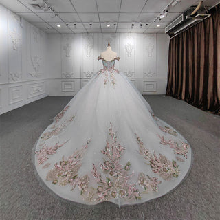 Lace Sweetheart Ball Gown Quinceanera Dress: An Elegant Choice