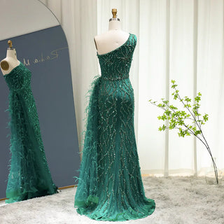 Luxury Emerald Green Feathered One-Shoulder Mermaid Evening Dresses for Women: Wedding Party Gowns with Slit