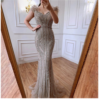 Nude Luxury Mermaid Evening Gown 2024 Elegant Feathers Beaded Sexy For Women Formal Party Dress