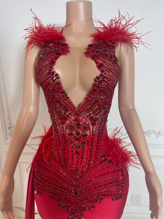 Luxurious Feathered Beaded Mini Dress with Dramatic Train