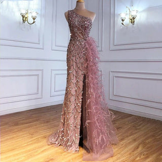 Elegant Rose: 2024 One-Shoulder Split Evening Dress with Mermaid Silhouette, Beading, and Feathers