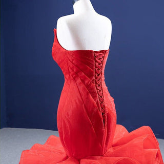 Elegant in Red: Pleated Strapless V-Neck Mermaid Evening Dress