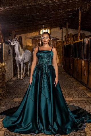 Luxurious Starry Night Crystal-Adorned Silk Evening Gown with Elegant Drapery – Larosabride’s Exclusive