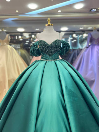 Opulent Sweetheart Neckline Beaded Ball Gown with Off-Shoulder Puff Sleeves and Full Satin Skirt