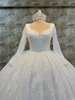 Exquisite Long-Sleeve Sweetheart Neckline Beaded Ball Gown with Sparkling Embellishments and Luxurious Train