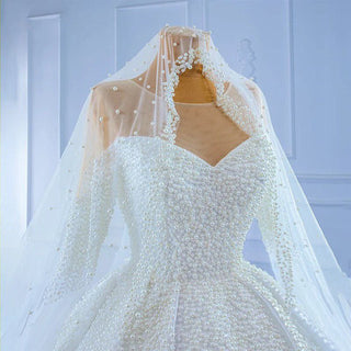 Elegant Sexy Pearl Long Sleeve Sweetheart Neck Wedding Dress