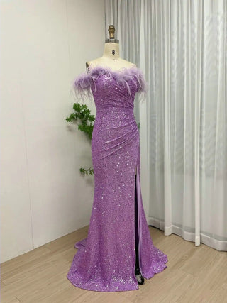 Purple Off-Shoulder Mermaid Evening Dress with Shiny Sequins and High Split - Arabic Formal Gown with Feathers for Wedding Parties