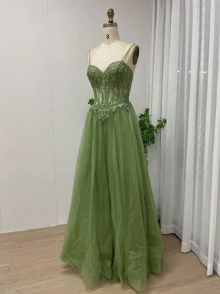 2024 Green A-Line Princess Dress - Stunning Beaded Sweetheart Neck Gown for Girls’ Wedding Guests