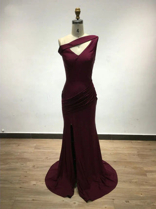 2024 Wine Red Mermaid Satin Bridesmaid Dress - Elegant One-Shoulder Bodycon Evening Gown with High Slit