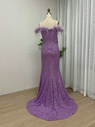 Purple Off-Shoulder Mermaid Evening Dress with Shiny Sequins and High Split - Arabic Formal Gown with Feathers for Wedding Parties