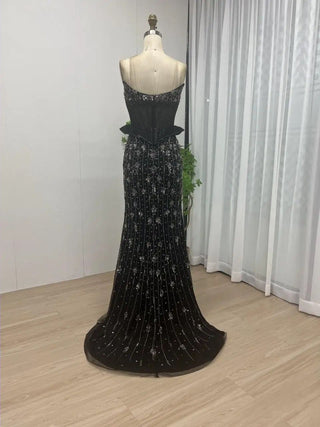 Gorgeous Black Strapless Beaded Mermaid Dress - Luxury Prom Gown with Slit and Boning for Girls’ Wedding Parties 2024