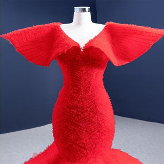 Ravishing Radiance: Red Sleeveless V-Neck Mermaid Evening Gown