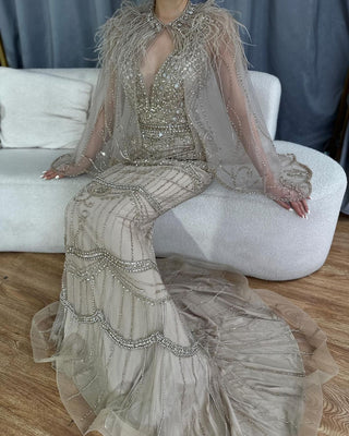 Nude Silver Mermaid V-Neck Sexy Evening Dress 2024 - Sleeveless Feathers Shawl Yarn Diamond Formal Gown