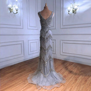 Nude Silver Mermaid V-Neck Sexy Evening Dress 2024 - Sleeveless Feathers Shawl Yarn Diamond Formal Gown