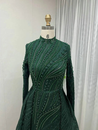 Green Muslim Long Sleeves Evening Dress - Modest High Neck Beaded Formal Gown for Wedding Parties