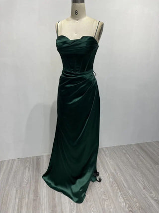 Green Backless Mermaid Evening Dress - Sexy Satin Gown with Spaghetti Straps and High Split for Parties and Weddings