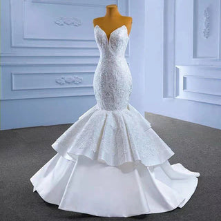 Beautiful Sleeveless Lace Slim Mermaid Wedding Gown