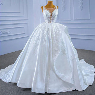 Luxury Simple Sleeveless O-Neck Lace Bridal Wedding Gown