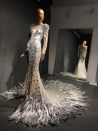 QUEENS DUBAI: Mermaid Marvel - Ostrich Feather Train Lens Design Costume Show Dress for a Dazzling Fashion Show Evening