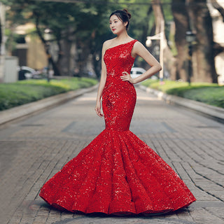 Crimson Elegance: One-Shoulder Mermaid Evening Gown in a Stunning New Design